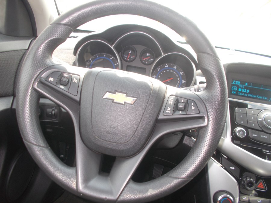 2016 Chevrolet Cruze Limited 4dr Sdn Auto LT w/1LT, available for sale in Temple Hills, Maryland | Temple Hills Used Car. Temple Hills, Maryland 2016 Chevrolet Cruze Limited 4dr Sdn Auto LT w/1LT, available for sale in Temple Hills, Maryland | Temple Hills Used Car. Temple Hills, Maryland