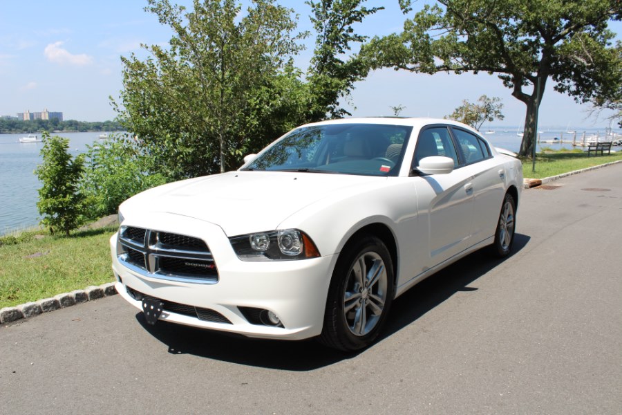 2014 Dodge Charger 4dr Sdn SXT AWD, available for sale in Great Neck, New York | Great Neck Car Buyers & Sellers. Great Neck, New York 2014 Dodge Charger 4dr Sdn SXT AWD, available for sale in Great Neck, New York | Great Neck Car Buyers & Sellers. Great Neck, New York