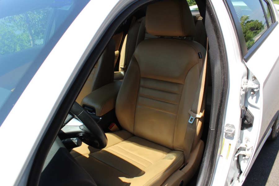 2014 Dodge Charger 4dr Sdn SXT AWD, available for sale in Great Neck, New York | Great Neck Car Buyers & Sellers. Great Neck, New York 2014 Dodge Charger 4dr Sdn SXT AWD, available for sale in Great Neck, New York | Great Neck Car Buyers & Sellers. Great Neck, New York
