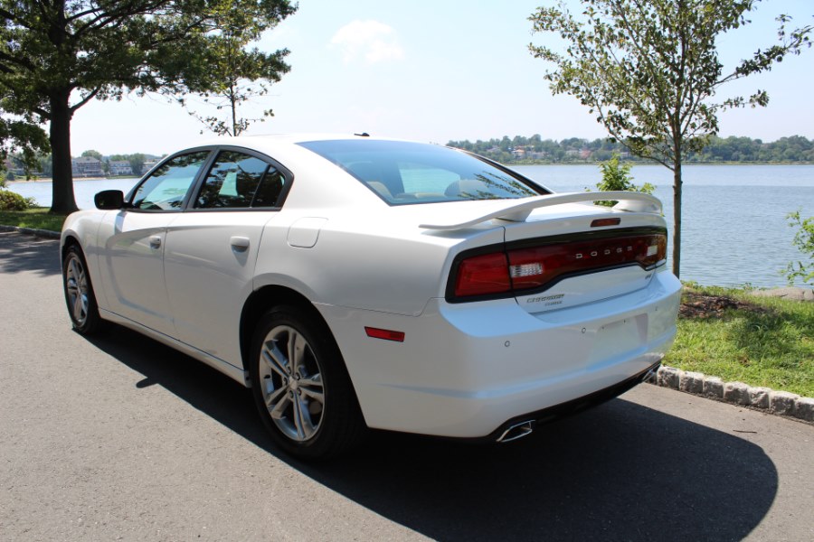 2014 Dodge Charger 4dr Sdn SXT AWD, available for sale in Great Neck, New York | Great Neck Car Buyers & Sellers. Great Neck, New York 2014 Dodge Charger 4dr Sdn SXT AWD, available for sale in Great Neck, New York | Great Neck Car Buyers & Sellers. Great Neck, New York