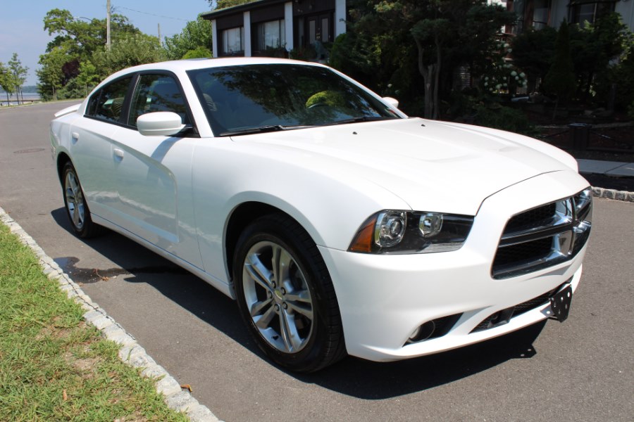 2014 Dodge Charger 4dr Sdn SXT AWD, available for sale in Great Neck, New York | Great Neck Car Buyers & Sellers. Great Neck, New York 2014 Dodge Charger 4dr Sdn SXT AWD, available for sale in Great Neck, New York | Great Neck Car Buyers & Sellers. Great Neck, New York