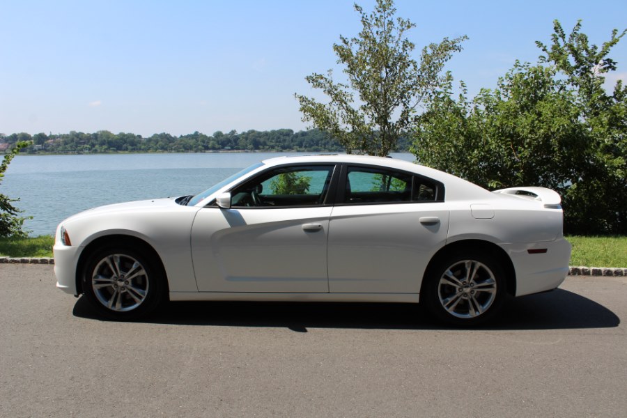 2014 Dodge Charger 4dr Sdn SXT AWD, available for sale in Great Neck, New York | Great Neck Car Buyers & Sellers. Great Neck, New York 2014 Dodge Charger 4dr Sdn SXT AWD, available for sale in Great Neck, New York | Great Neck Car Buyers & Sellers. Great Neck, New York