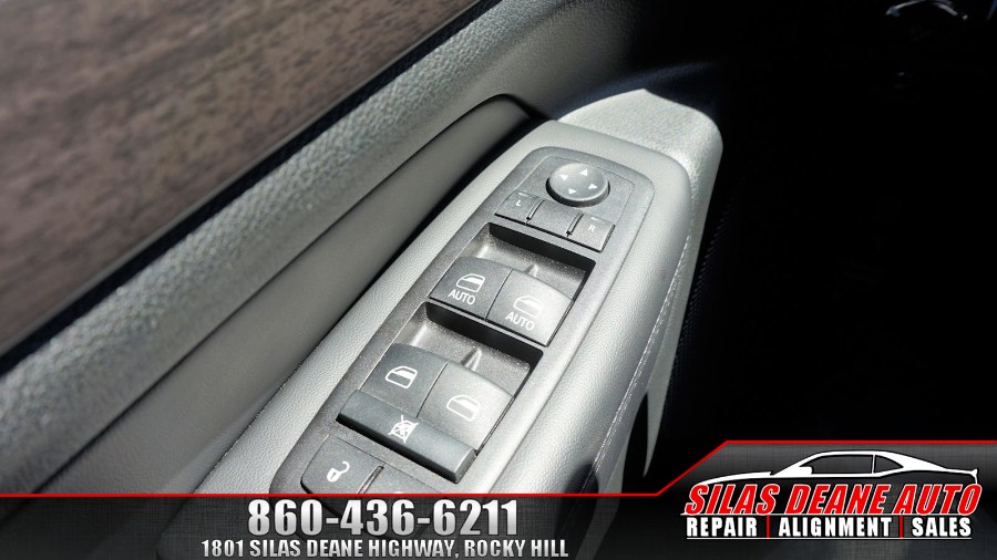 2015 Jeep Grand Cherokee 4WD 4dr Laredo, available for sale in Rocky Hill , Connecticut | Silas Deane Auto LLC. Rocky Hill , Connecticut 2015 Jeep Grand Cherokee 4WD 4dr Laredo, available for sale in Rocky Hill , Connecticut | Silas Deane Auto LLC. Rocky Hill , Connecticut