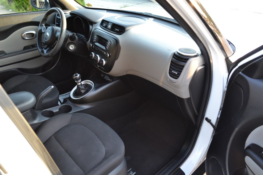 2015 Kia Soul 5dr Wgn Auto Base, available for sale in Baldwin, New York | Carmoney Auto Sales. Baldwin, New York 2015 Kia Soul 5dr Wgn Auto Base, available for sale in Baldwin, New York | Carmoney Auto Sales. Baldwin, New York