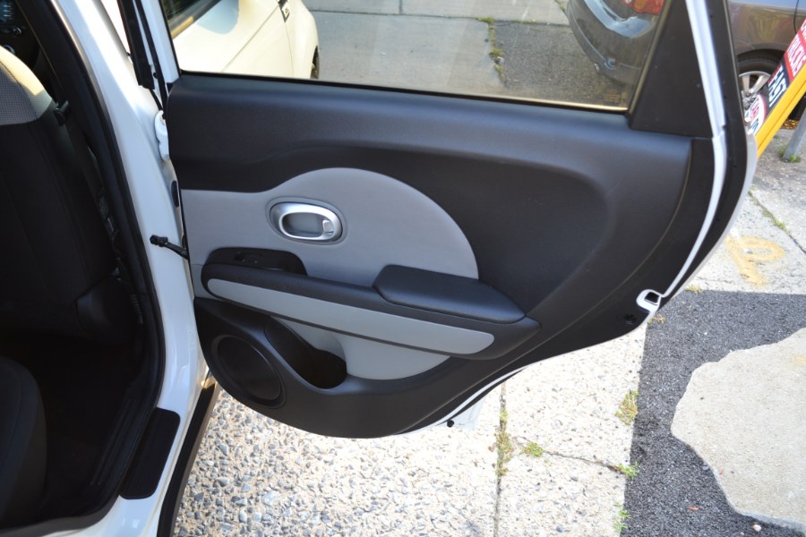 2015 Kia Soul 5dr Wgn Auto Base, available for sale in Baldwin, New York | Carmoney Auto Sales. Baldwin, New York 2015 Kia Soul 5dr Wgn Auto Base, available for sale in Baldwin, New York | Carmoney Auto Sales. Baldwin, New York