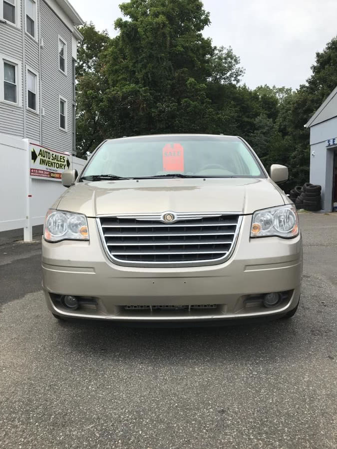 Used Chrysler Town & Country 4dr Wgn Touring 2008 | Broadway Auto Shop Inc.. Chicopee, Massachusetts