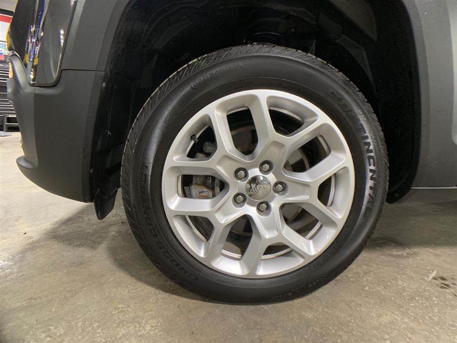 2016 Jeep Renegade 4WD 4dr Latitude, available for sale in Stratford, Connecticut | Wiz Leasing Inc. Stratford, Connecticut 2016 Jeep Renegade 4WD 4dr Latitude, available for sale in Stratford, Connecticut | Wiz Leasing Inc. Stratford, Connecticut