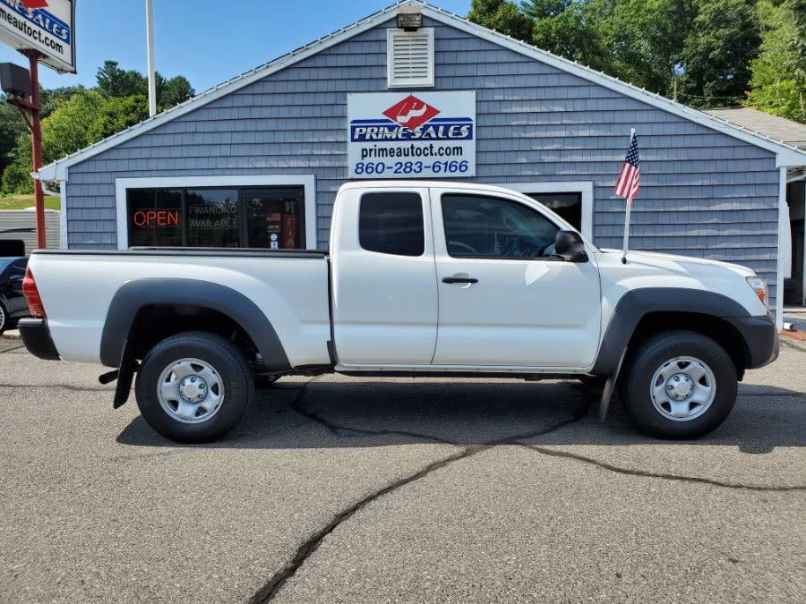 2015 Toyota Tacoma 2WD Access Cab I4 AT PreRunner (Natl), available for sale in Thomaston, CT