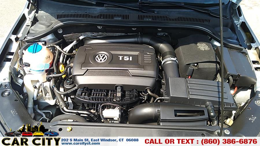 2014 Volkswagen Jetta Sedan 4dr Auto SE PZEV, available for sale in East Windsor, Connecticut | Car City LLC. East Windsor, Connecticut 2014 Volkswagen Jetta Sedan 4dr Auto SE PZEV, available for sale in East Windsor, Connecticut | Car City LLC. East Windsor, Connecticut