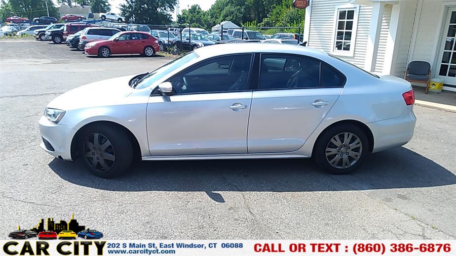 2014 Volkswagen Jetta Sedan 4dr Auto SE PZEV, available for sale in East Windsor, Connecticut | Car City LLC. East Windsor, Connecticut 2014 Volkswagen Jetta Sedan 4dr Auto SE PZEV, available for sale in East Windsor, Connecticut | Car City LLC. East Windsor, Connecticut