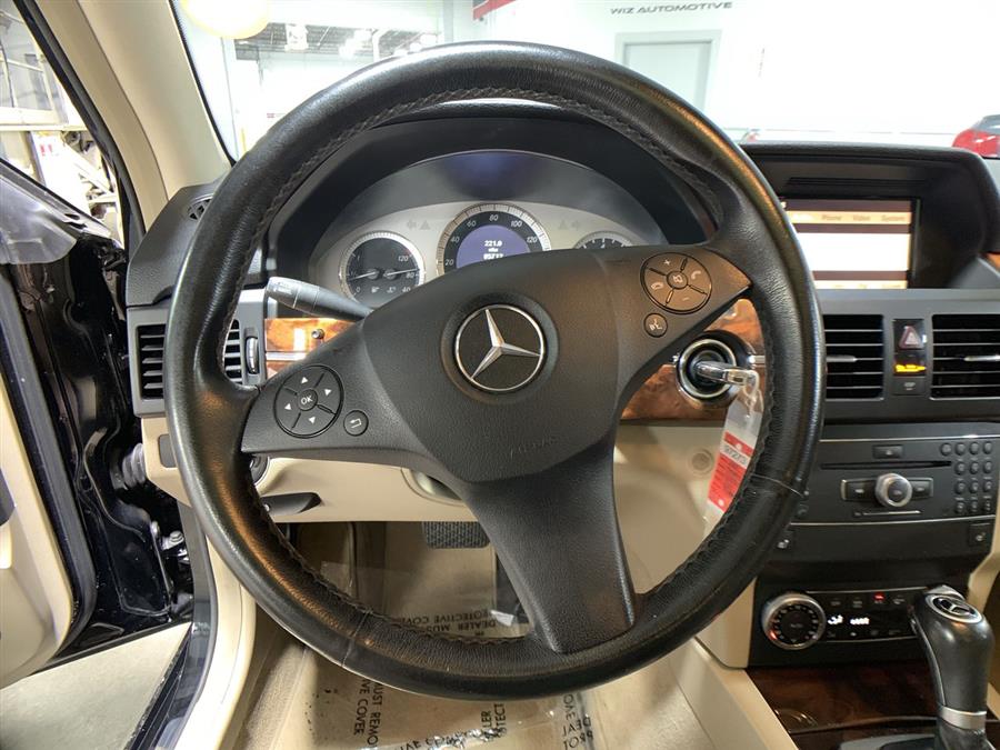 2010 Mercedes-Benz GLK-Class 4MATIC 4dr GLK350, available for sale in Stratford, Connecticut | Wiz Leasing Inc. Stratford, Connecticut 2010 Mercedes-Benz GLK-Class 4MATIC 4dr GLK350, available for sale in Stratford, Connecticut | Wiz Leasing Inc. Stratford, Connecticut