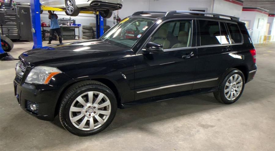 2010 Mercedes-Benz GLK-Class 4MATIC 4dr GLK350, available for sale in Stratford, Connecticut | Wiz Leasing Inc. Stratford, Connecticut 2010 Mercedes-Benz GLK-Class 4MATIC 4dr GLK350, available for sale in Stratford, Connecticut | Wiz Leasing Inc. Stratford, Connecticut