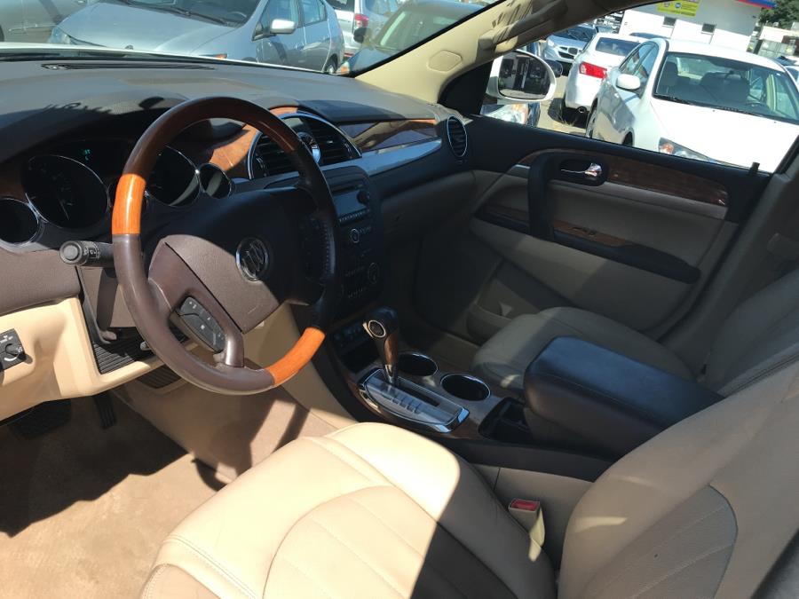 2011 Buick Enclave FWD 4dr CXL-1, available for sale in Manchester, Connecticut | Best Auto Sales LLC. Manchester, Connecticut 2011 Buick Enclave FWD 4dr CXL-1, available for sale in Manchester, Connecticut | Best Auto Sales LLC. Manchester, Connecticut