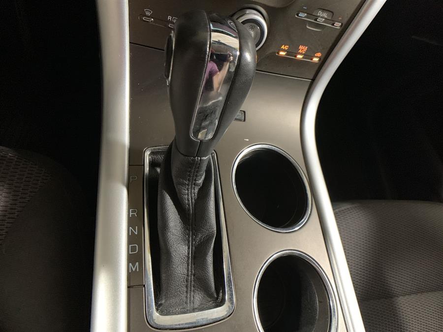 2011 Ford Edge 4dr SEL AWD, available for sale in Stratford, Connecticut | Wiz Leasing Inc. Stratford, Connecticut 2011 Ford Edge 4dr SEL AWD, available for sale in Stratford, Connecticut | Wiz Leasing Inc. Stratford, Connecticut