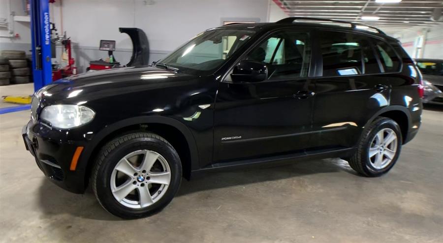 2012 BMW X5 AWD 4dr 35d, available for sale in Stratford, Connecticut | Wiz Leasing Inc. Stratford, Connecticut 2012 BMW X5 AWD 4dr 35d, available for sale in Stratford, Connecticut | Wiz Leasing Inc. Stratford, Connecticut