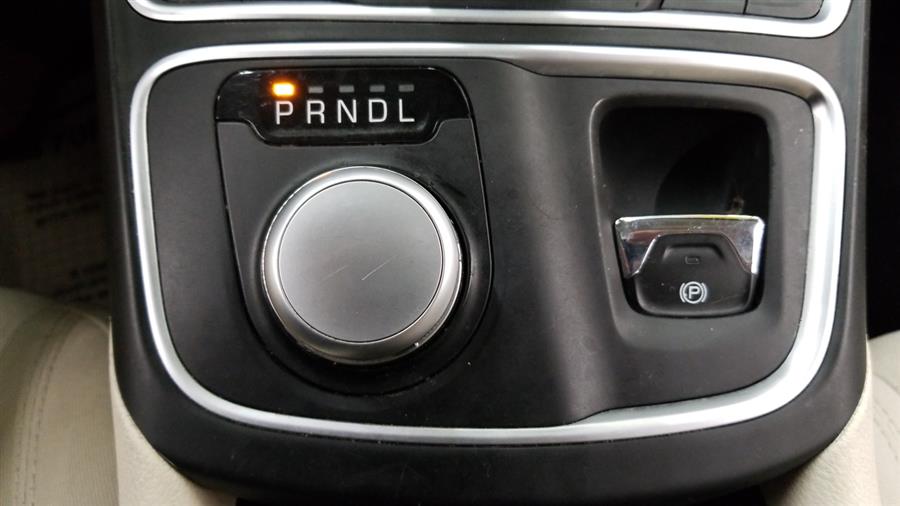2015 Chrysler 200 4dr Sdn Limited FWD, available for sale in West Haven, Connecticut | Auto Fair Inc.. West Haven, Connecticut 2015 Chrysler 200 4dr Sdn Limited FWD, available for sale in West Haven, Connecticut | Auto Fair Inc.. West Haven, Connecticut