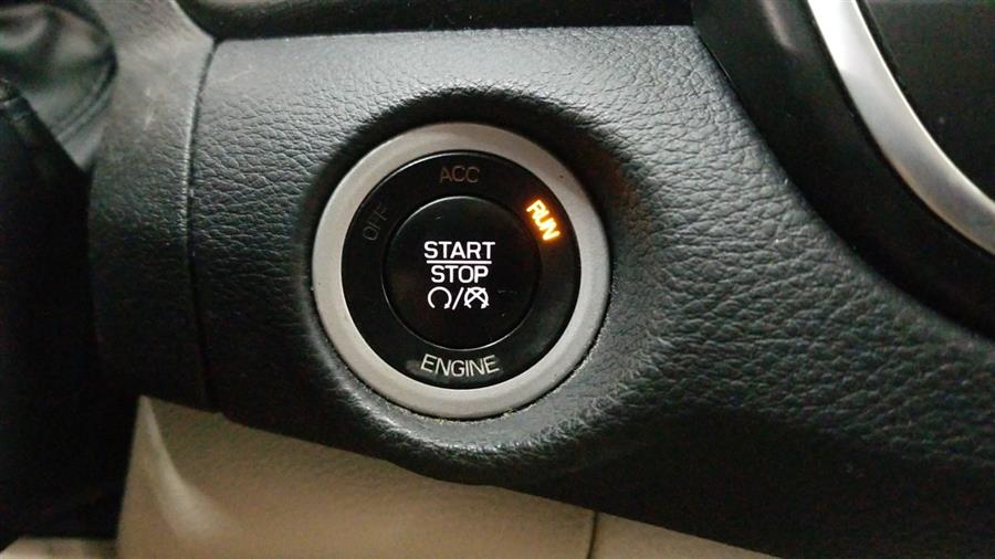 2015 Chrysler 200 4dr Sdn Limited FWD, available for sale in West Haven, Connecticut | Auto Fair Inc.. West Haven, Connecticut 2015 Chrysler 200 4dr Sdn Limited FWD, available for sale in West Haven, Connecticut | Auto Fair Inc.. West Haven, Connecticut