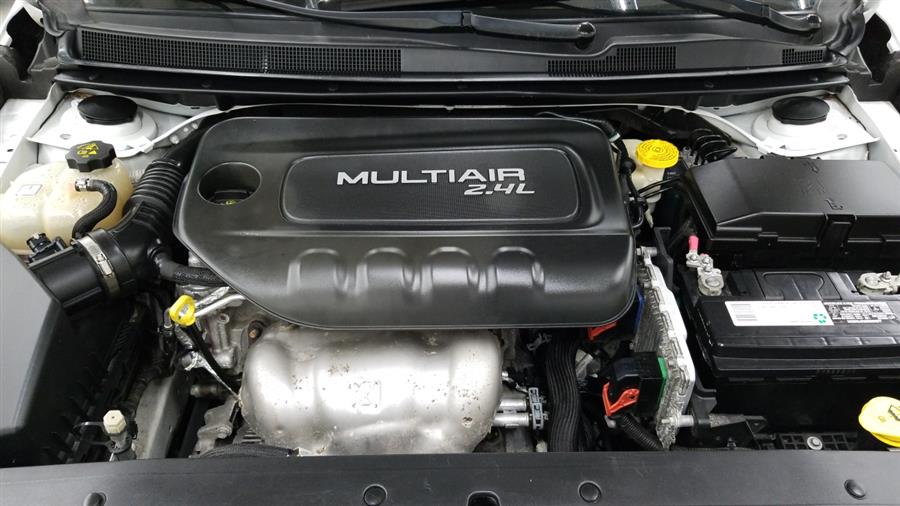 2015 Chrysler 200 4dr Sdn Limited FWD, available for sale in West Haven, Connecticut | Auto Fair Inc.. West Haven, Connecticut 2015 Chrysler 200 4dr Sdn Limited FWD, available for sale in West Haven, Connecticut | Auto Fair Inc.. West Haven, Connecticut