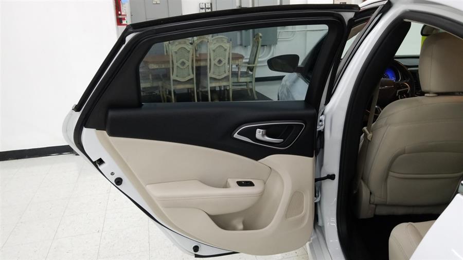 2015 Chrysler 200 4dr Sdn Limited FWD, available for sale in West Haven, Connecticut | Auto Fair Inc.. West Haven, Connecticut 2015 Chrysler 200 4dr Sdn Limited FWD, available for sale in West Haven, Connecticut | Auto Fair Inc.. West Haven, Connecticut