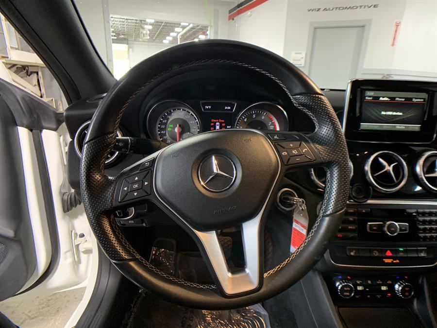 2014 Mercedes-Benz CLA-Class 4dr Sdn CLA250 4MATIC, available for sale in Stratford, Connecticut | Wiz Leasing Inc. Stratford, Connecticut 2014 Mercedes-Benz CLA-Class 4dr Sdn CLA250 4MATIC, available for sale in Stratford, Connecticut | Wiz Leasing Inc. Stratford, Connecticut