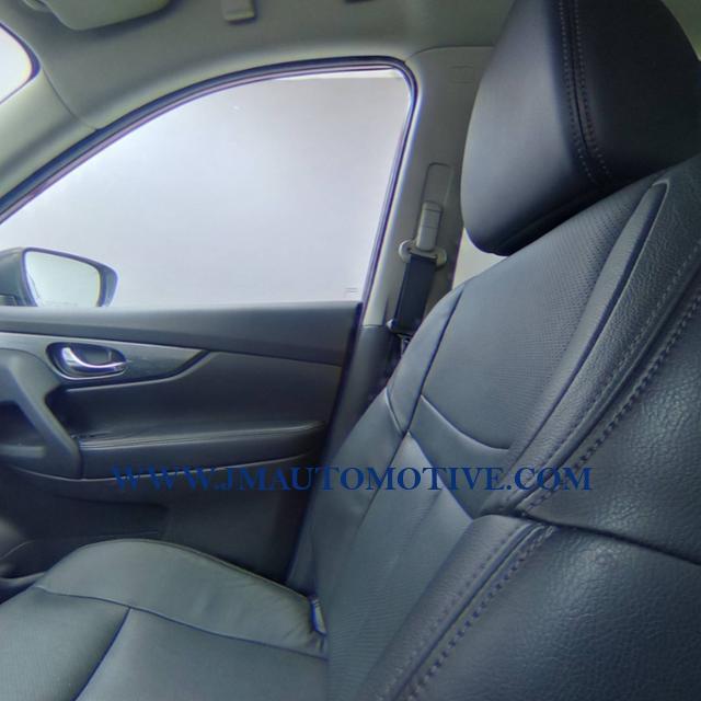 2014 Nissan Rogue AWD 4dr SL, available for sale in Naugatuck, Connecticut | J&M Automotive Sls&Svc LLC. Naugatuck, Connecticut 2014 Nissan Rogue AWD 4dr SL, available for sale in Naugatuck, Connecticut | J&M Automotive Sls&Svc LLC. Naugatuck, Connecticut