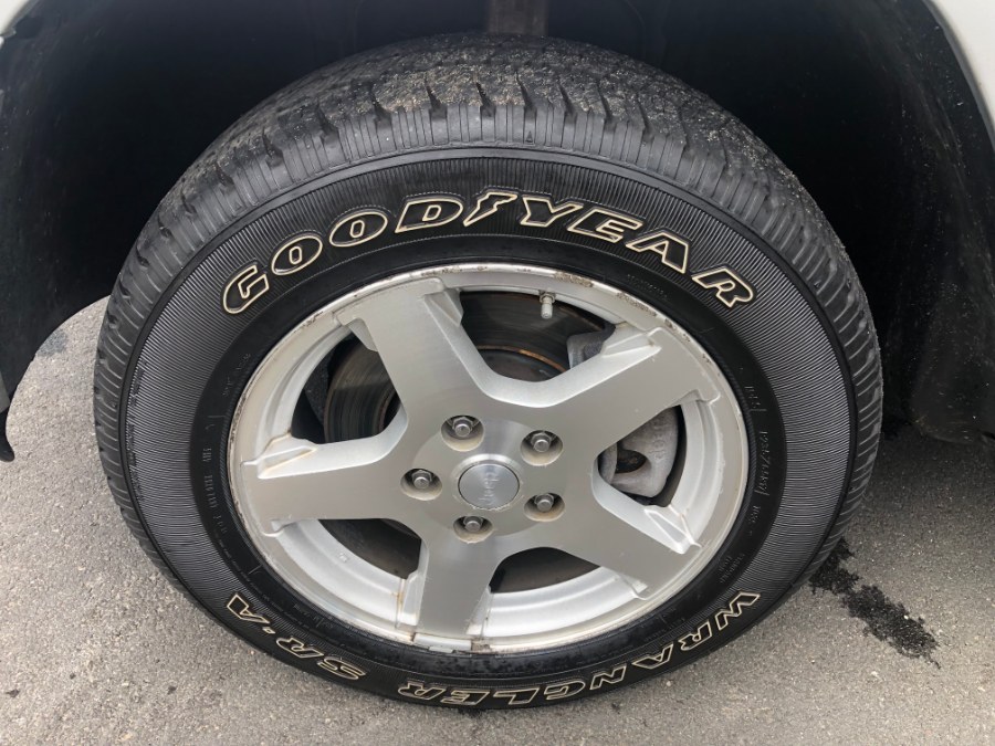 2007 Jeep Grand Cherokee 4WD 4dr Limited, available for sale in Suffield, Connecticut | Suffield Auto LLC. Suffield, Connecticut 2007 Jeep Grand Cherokee 4WD 4dr Limited, available for sale in Suffield, Connecticut | Suffield Auto LLC. Suffield, Connecticut
