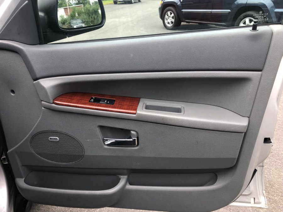 2007 Jeep Grand Cherokee 4WD 4dr Limited, available for sale in Suffield, Connecticut | Suffield Auto LLC. Suffield, Connecticut 2007 Jeep Grand Cherokee 4WD 4dr Limited, available for sale in Suffield, Connecticut | Suffield Auto LLC. Suffield, Connecticut