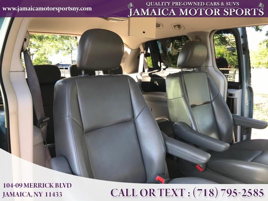 2010 Volkswagen Routan 4dr Wgn SE w/RSE & Navigation, available for sale in Jamaica, New York | Jamaica Motor Sports. Jamaica, New York 2010 Volkswagen Routan 4dr Wgn SE w/RSE & Navigation, available for sale in Jamaica, New York | Jamaica Motor Sports. Jamaica, New York