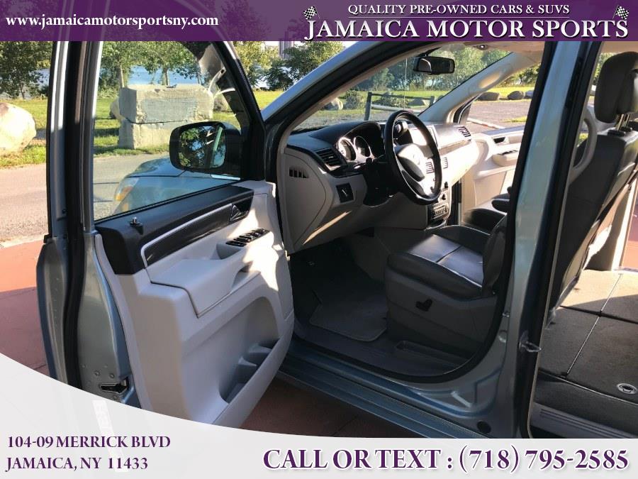 2010 Volkswagen Routan 4dr Wgn SE w/RSE & Navigation, available for sale in Jamaica, New York | Jamaica Motor Sports. Jamaica, New York 2010 Volkswagen Routan 4dr Wgn SE w/RSE & Navigation, available for sale in Jamaica, New York | Jamaica Motor Sports. Jamaica, New York
