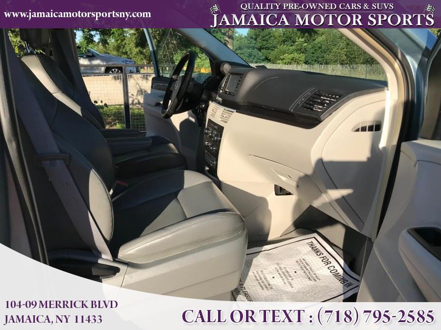 2010 Volkswagen Routan 4dr Wgn SE w/RSE & Navigation, available for sale in Jamaica, New York | Jamaica Motor Sports. Jamaica, New York 2010 Volkswagen Routan 4dr Wgn SE w/RSE & Navigation, available for sale in Jamaica, New York | Jamaica Motor Sports. Jamaica, New York