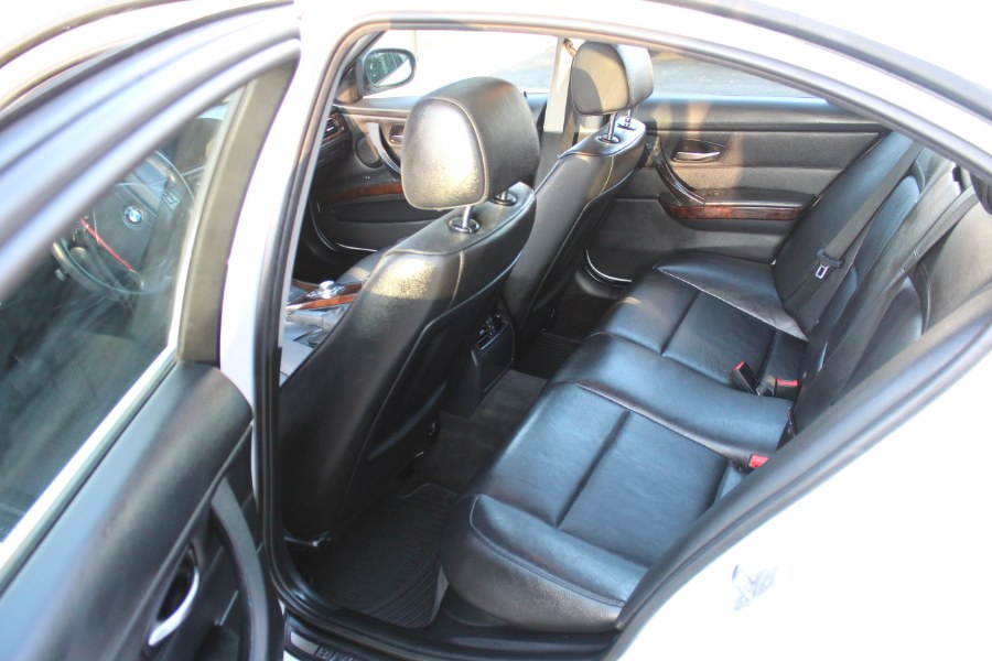 2011 BMW 3 Series 4dr Sdn 328i xDrive AWD SULEV South Africa, available for sale in Manchester, Connecticut | Carsonmain LLC. Manchester, Connecticut 2011 BMW 3 Series 4dr Sdn 328i xDrive AWD SULEV South Africa, available for sale in Manchester, Connecticut | Carsonmain LLC. Manchester, Connecticut