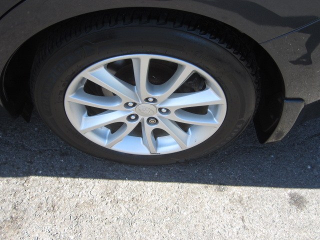 2014 Subaru Impreza Wagon 5dr Auto 2.0i Premium, available for sale in Meriden, Connecticut | Cos Central Auto. Meriden, Connecticut 2014 Subaru Impreza Wagon 5dr Auto 2.0i Premium, available for sale in Meriden, Connecticut | Cos Central Auto. Meriden, Connecticut