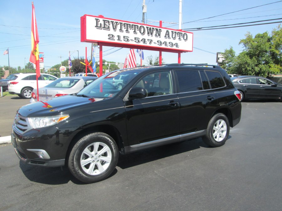 2013 Toyota Highlander 4WD 4dr V6 SE (Natl), available for sale in Levittown, Pennsylvania | Levittown Auto. Levittown, Pennsylvania
