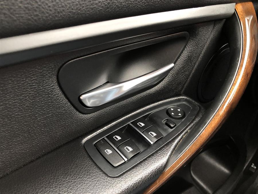 Used BMW 3 Series 4dr Sdn 320i xDrive AWD South Africa 2016 | Sunrise Auto Outlet. Amityville, New York Used BMW 3 Series 4dr Sdn 320i xDrive AWD South Africa 2016 | Sunrise Auto Outlet. Amityville, New York