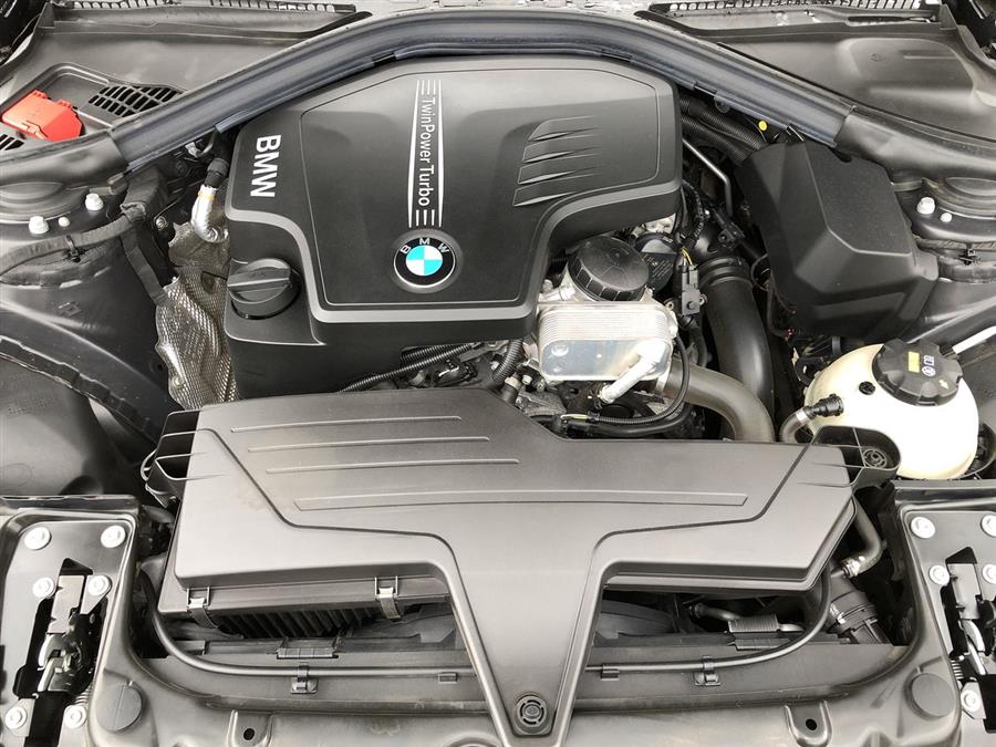 Used BMW 3 Series 4dr Sdn 320i xDrive AWD South Africa 2016 | Sunrise Auto Outlet. Amityville, New York Used BMW 3 Series 4dr Sdn 320i xDrive AWD South Africa 2016 | Sunrise Auto Outlet. Amityville, New York