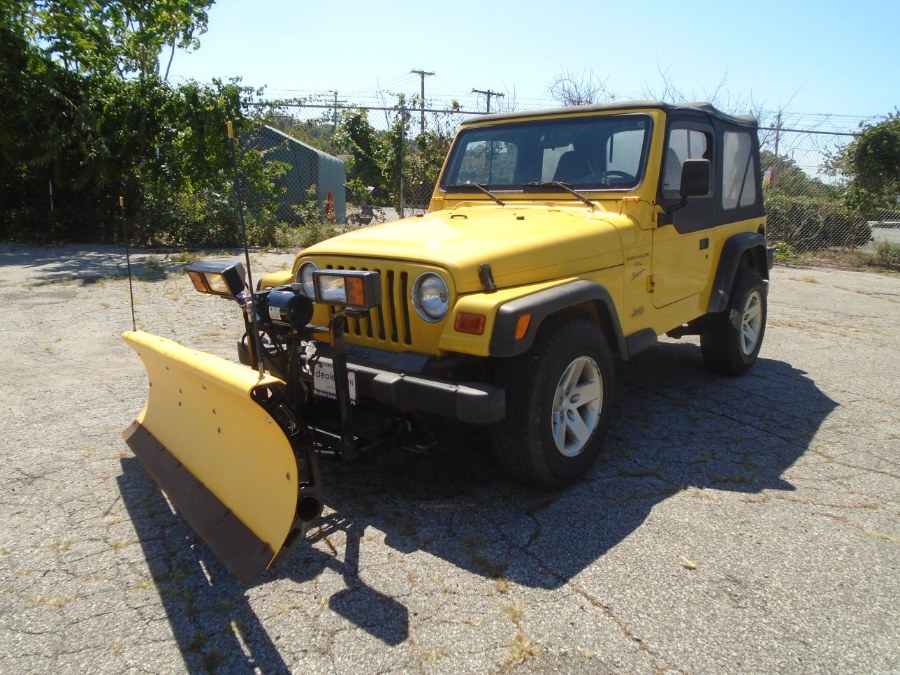 2001 Jeep Wrangler 2dr Sport, available for sale in Milford, Connecticut | Dealertown Auto Wholesalers. Milford, Connecticut 2001 Jeep Wrangler 2dr Sport, available for sale in Milford, Connecticut | Dealertown Auto Wholesalers. Milford, Connecticut