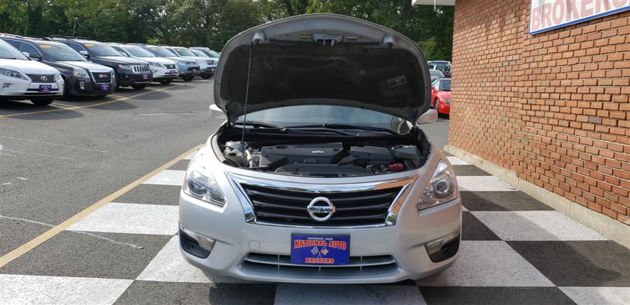 2013 Nissan Altima 4dr Sdn 2.5 S, available for sale in Waterbury, Connecticut | National Auto Brokers, Inc.. Waterbury, Connecticut 2013 Nissan Altima 4dr Sdn 2.5 S, available for sale in Waterbury, Connecticut | National Auto Brokers, Inc.. Waterbury, Connecticut