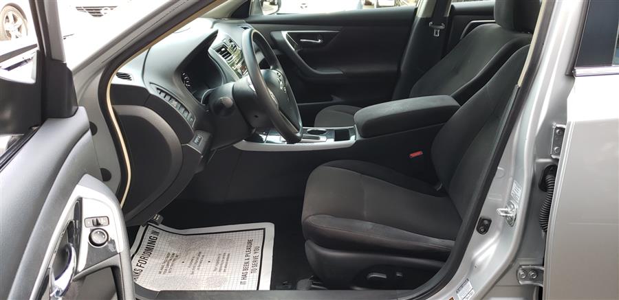 2013 Nissan Altima 4dr Sdn 2.5 S, available for sale in Waterbury, Connecticut | National Auto Brokers, Inc.. Waterbury, Connecticut 2013 Nissan Altima 4dr Sdn 2.5 S, available for sale in Waterbury, Connecticut | National Auto Brokers, Inc.. Waterbury, Connecticut