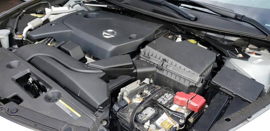2013 Nissan Altima 4dr Sdn 2.5 S, available for sale in Waterbury, Connecticut | National Auto Brokers, Inc.. Waterbury, Connecticut 2013 Nissan Altima 4dr Sdn 2.5 S, available for sale in Waterbury, Connecticut | National Auto Brokers, Inc.. Waterbury, Connecticut