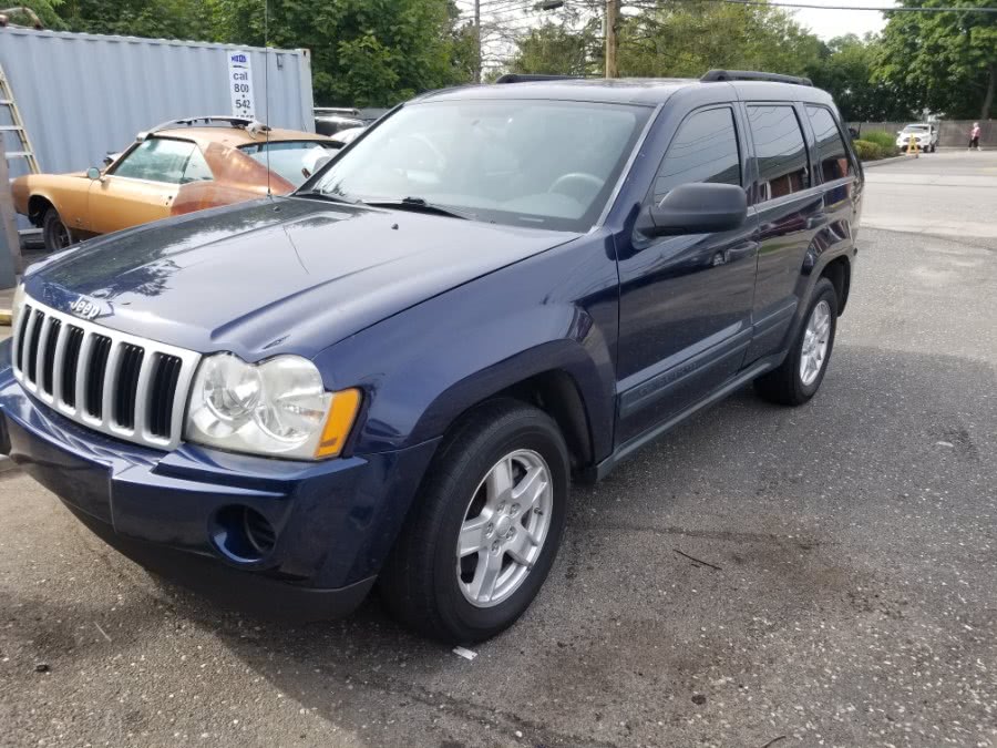 2005 Jeep Grand Cherokee 4dr Laredo 4WD, available for sale in Patchogue, New York | Romaxx Truxx. Patchogue, New York