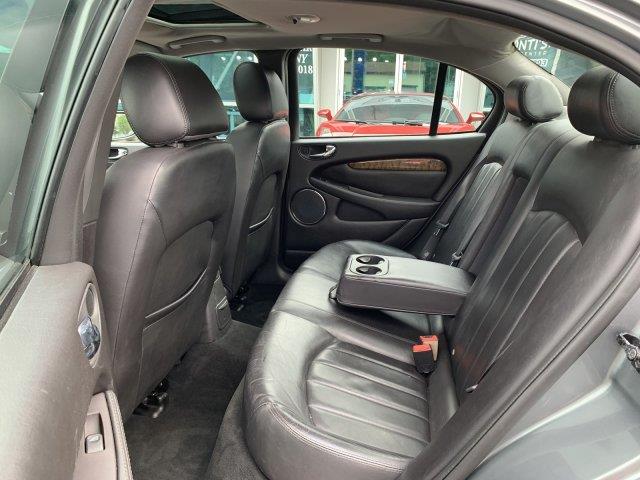 Used Jaguar X-type 2006 | Luxury Motor Car Company. Cincinnati, Ohio Used Jaguar X-type 2006 | Luxury Motor Car Company. Cincinnati, Ohio