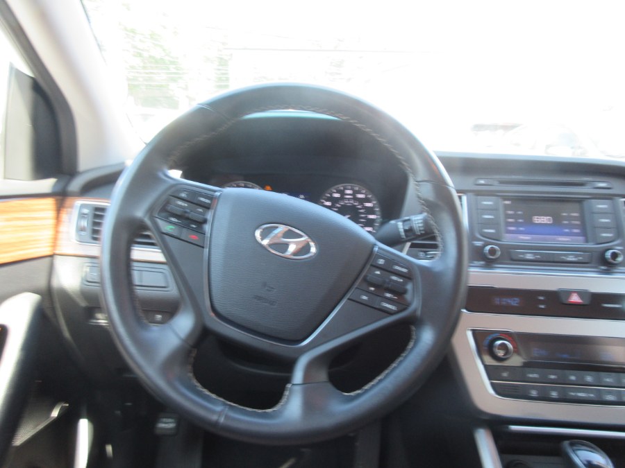 2015 Hyundai Sonata 4dr Sdn 2.4L Limited w/Brown Seats, available for sale in Linden, New Jersey | Route 27 Auto Mall. Linden, New Jersey 2015 Hyundai Sonata 4dr Sdn 2.4L Limited w/Brown Seats, available for sale in Linden, New Jersey | Route 27 Auto Mall. Linden, New Jersey
