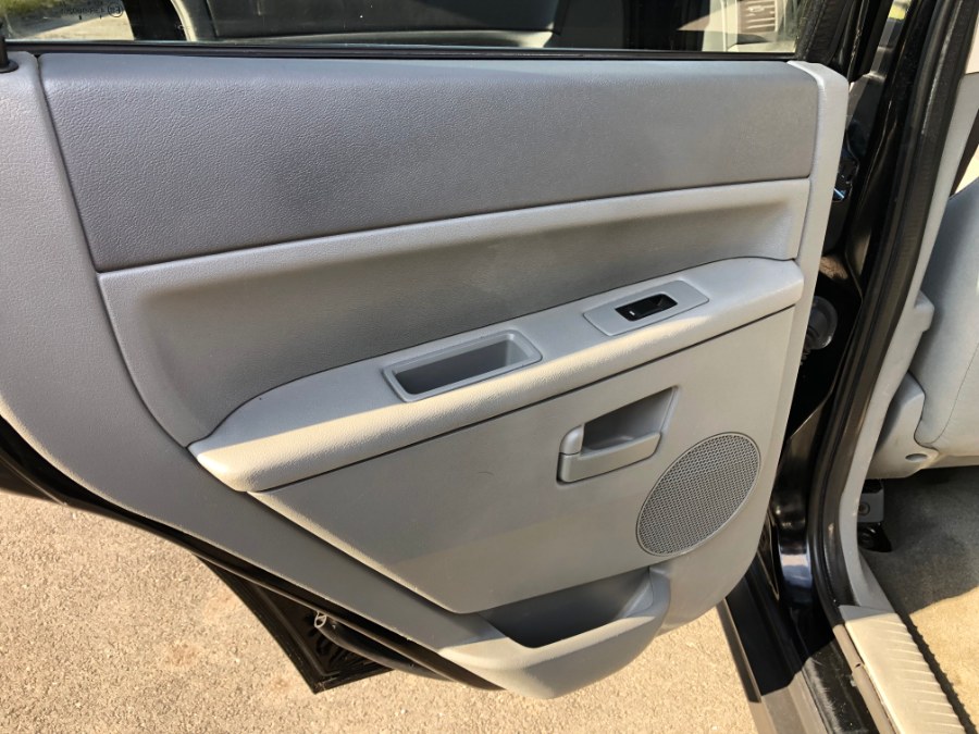 2007 Jeep Grand Cherokee 4WD 4dr Laredo, available for sale in Suffield, Connecticut | Suffield Auto LLC. Suffield, Connecticut 2007 Jeep Grand Cherokee 4WD 4dr Laredo, available for sale in Suffield, Connecticut | Suffield Auto LLC. Suffield, Connecticut