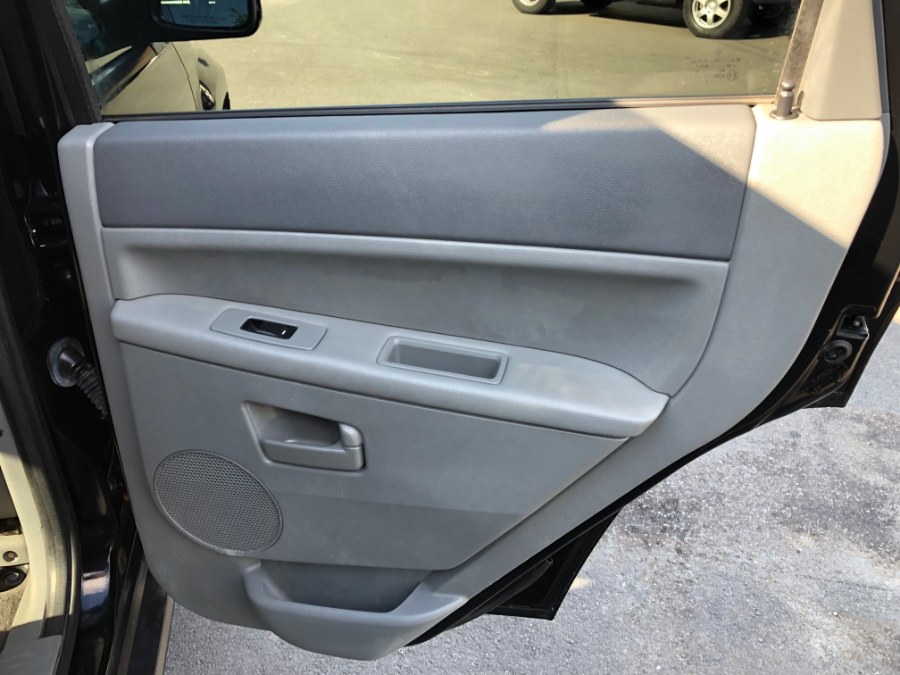 2007 Jeep Grand Cherokee 4WD 4dr Laredo, available for sale in Suffield, Connecticut | Suffield Auto LLC. Suffield, Connecticut 2007 Jeep Grand Cherokee 4WD 4dr Laredo, available for sale in Suffield, Connecticut | Suffield Auto LLC. Suffield, Connecticut