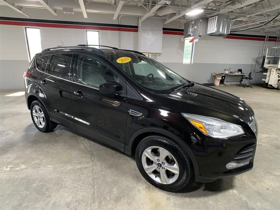 2013 Ford Escape FWD 4dr SE, available for sale in Stratford, Connecticut | Wiz Leasing Inc. Stratford, Connecticut