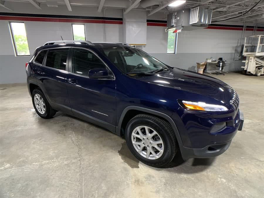 2015 Jeep Cherokee 4WD 4dr Latitude, available for sale in Stratford, Connecticut | Wiz Leasing Inc. Stratford, Connecticut