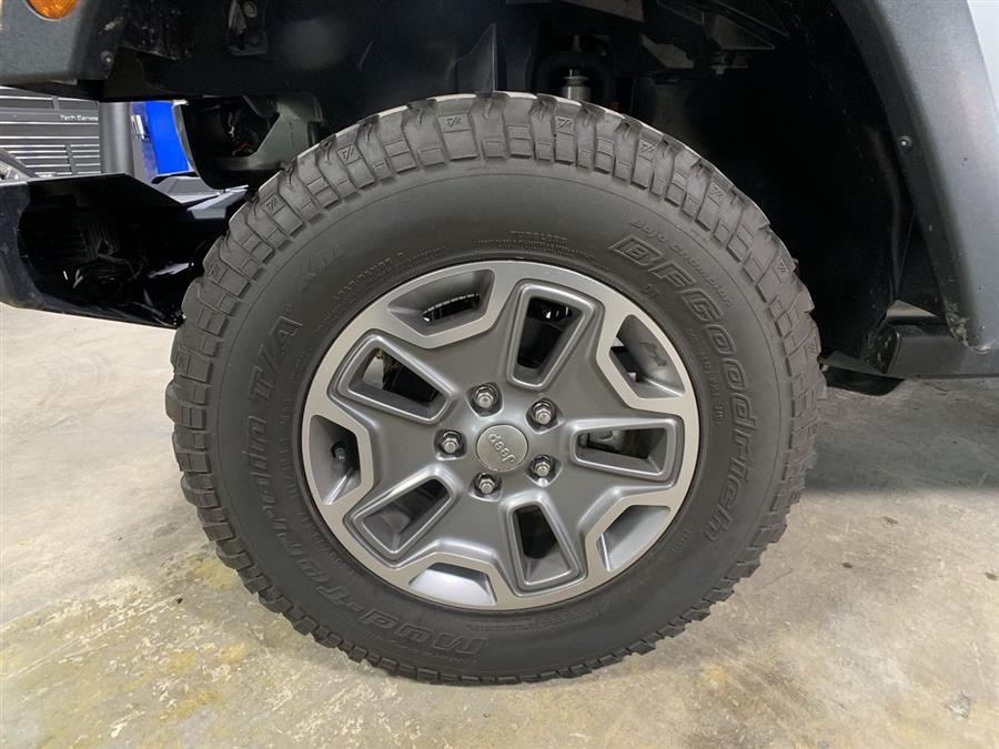 2015 Jeep Wrangler Unlimited 4WD 4dr Rubicon, available for sale in Stratford, Connecticut | Wiz Leasing Inc. Stratford, Connecticut 2015 Jeep Wrangler Unlimited 4WD 4dr Rubicon, available for sale in Stratford, Connecticut | Wiz Leasing Inc. Stratford, Connecticut