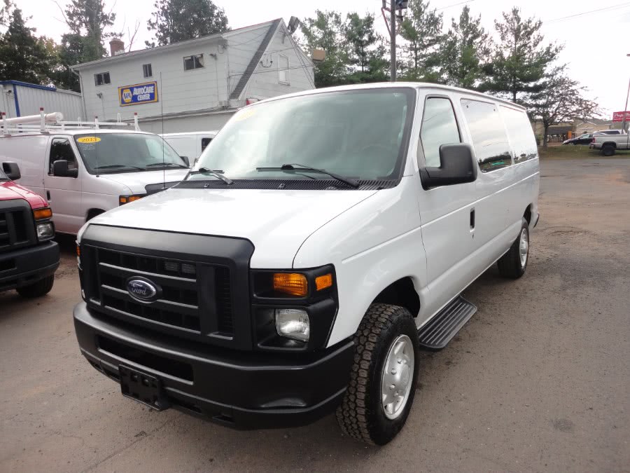 2013 Ford Econoline Wagon xlt, available for sale in Berlin, Connecticut | International Motorcars llc. Berlin, Connecticut