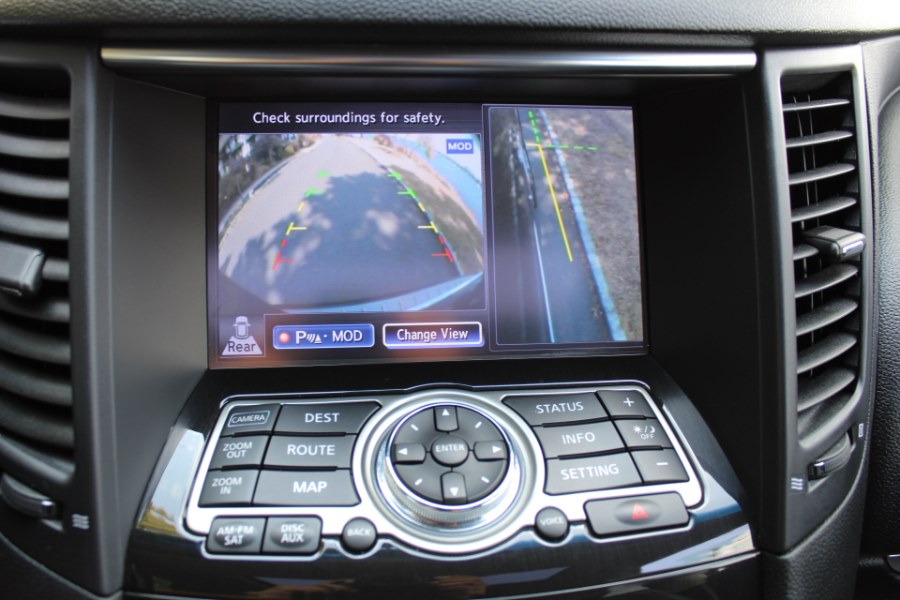 2014 Infiniti QX70 AWD 4dr, available for sale in Great Neck, New York | Great Neck Car Buyers & Sellers. Great Neck, New York 2014 Infiniti QX70 AWD 4dr, available for sale in Great Neck, New York | Great Neck Car Buyers & Sellers. Great Neck, New York