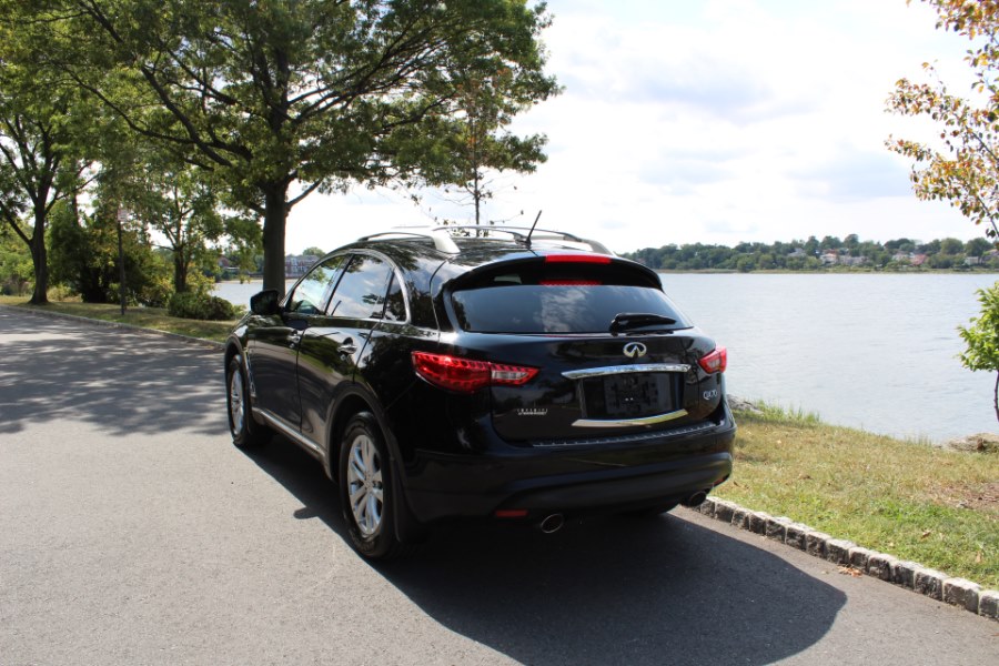 2014 Infiniti QX70 AWD 4dr, available for sale in Great Neck, New York | Great Neck Car Buyers & Sellers. Great Neck, New York 2014 Infiniti QX70 AWD 4dr, available for sale in Great Neck, New York | Great Neck Car Buyers & Sellers. Great Neck, New York